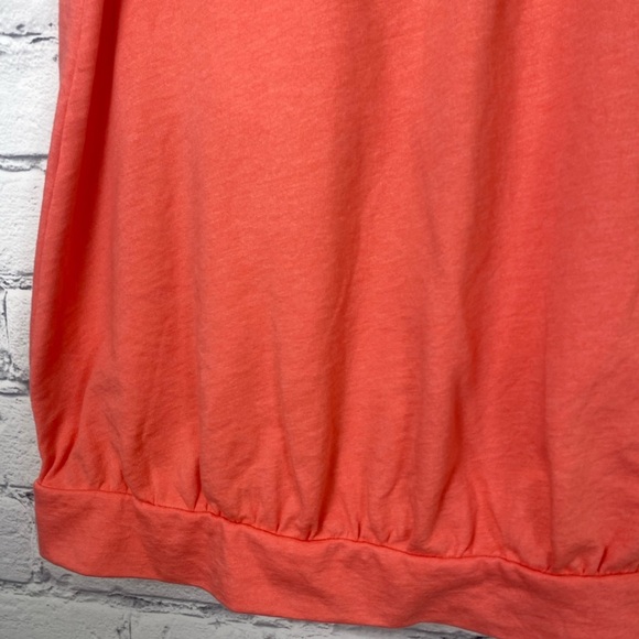 Lane Bryant Coral Pink Short Sleeved T Shirt size 22/24 NWT - Picture 2 of 9